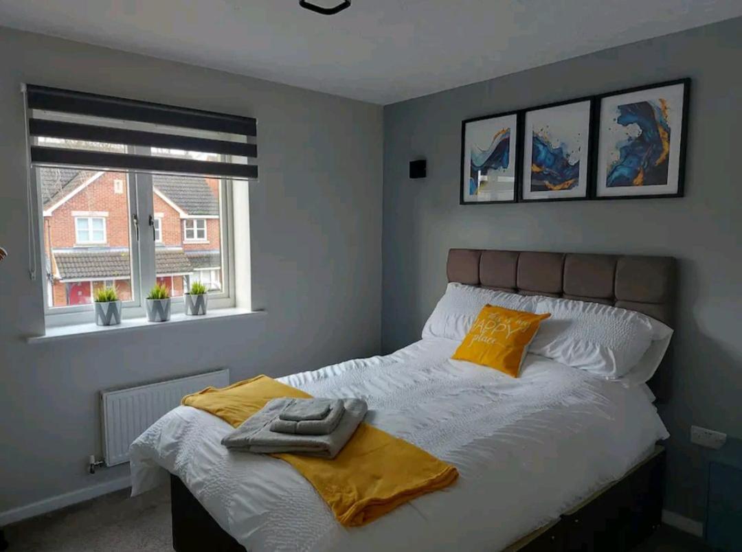 Exhall 2 Bedroom Apartment מראה חיצוני תמונה